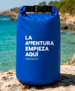 Bolsa Estanca Azul La Aventura empieza aquí forma parte del Summer Pack de My Pawness